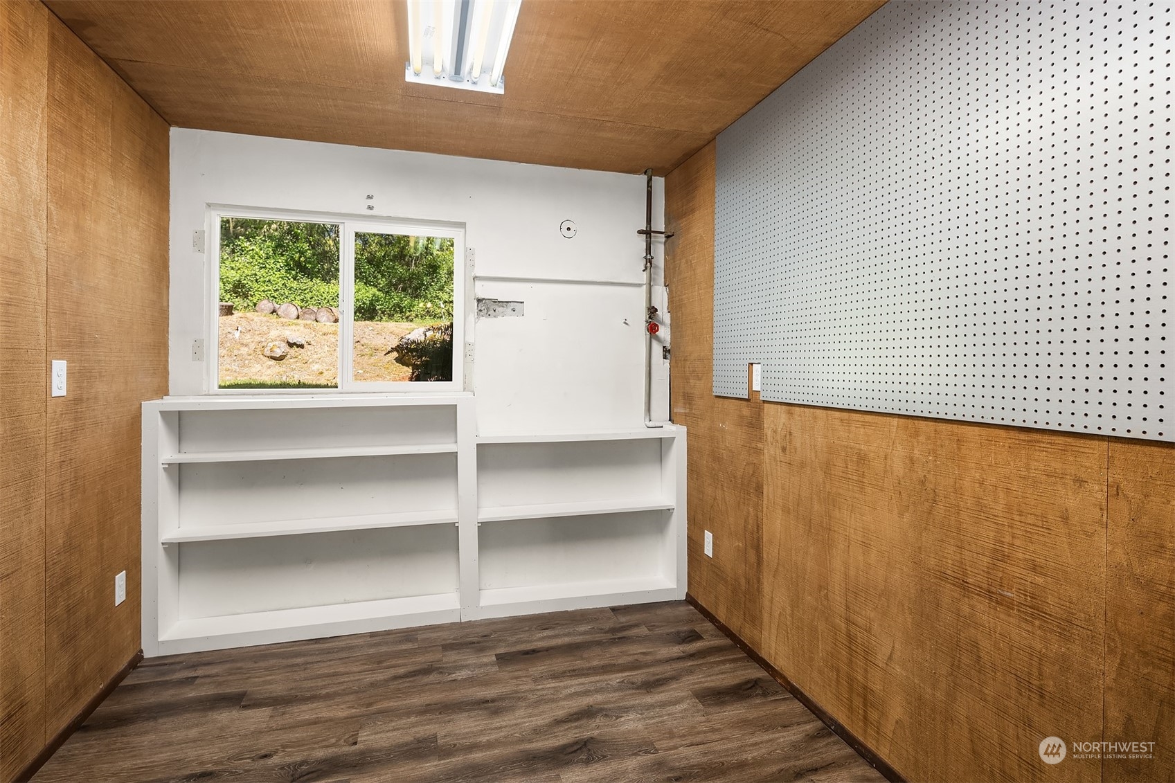20211 Southeast 157th Street Renton, WA 98059 - Photo 29 of 38 a view of an empty room with a window