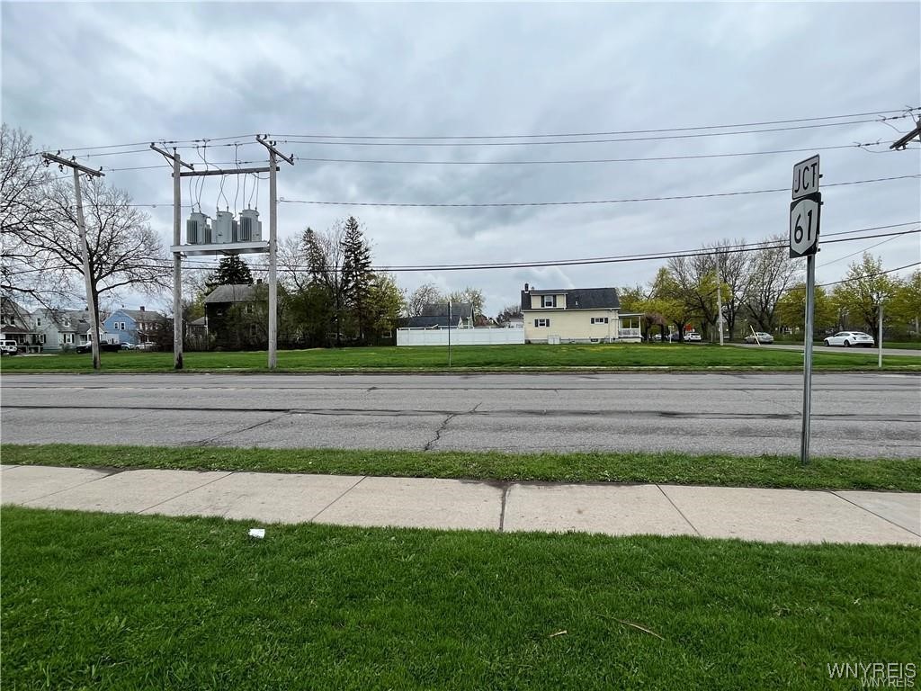 3303 Pine Avenue Niagara Falls, NY 14301 - Photo 7 of 10