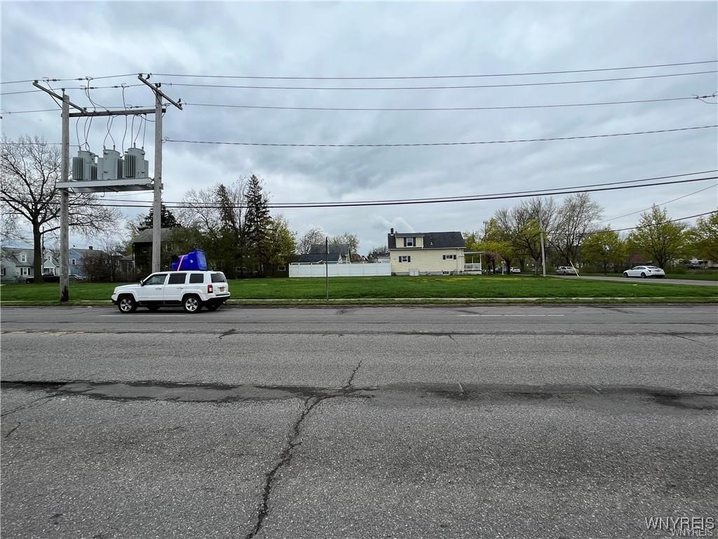 3303 Pine Avenue Niagara Falls, NY 14301 - Photo 8 of 10