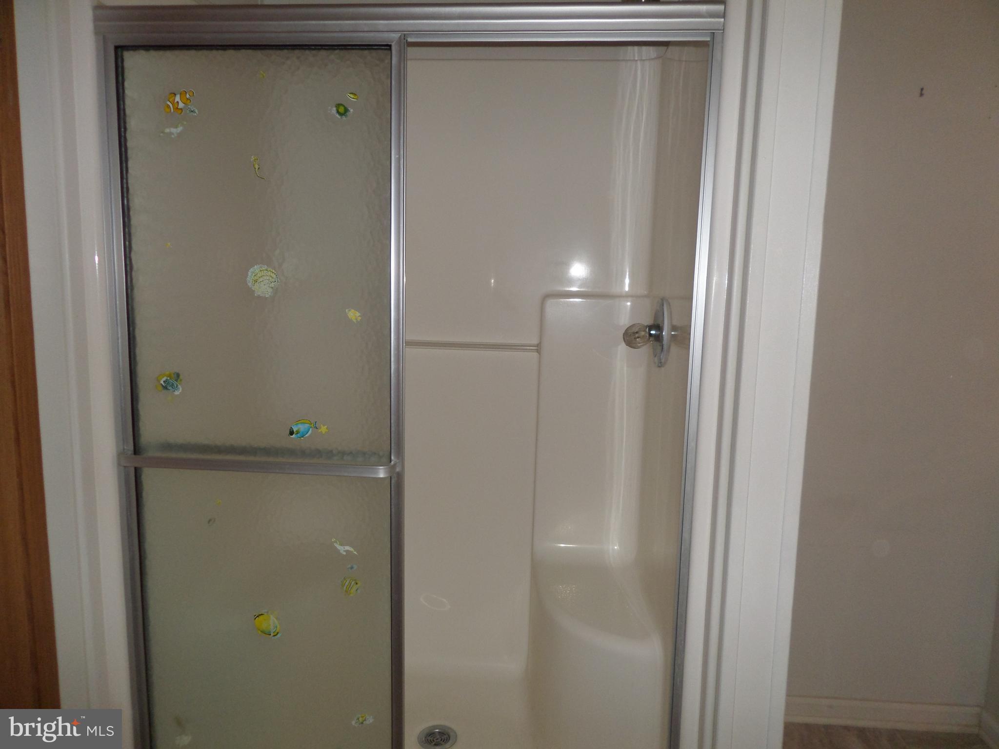 44 Valley Bottom Road Aberdeen, MD 21001 - Photo 27 of 28 Bath (Master) Separate shower