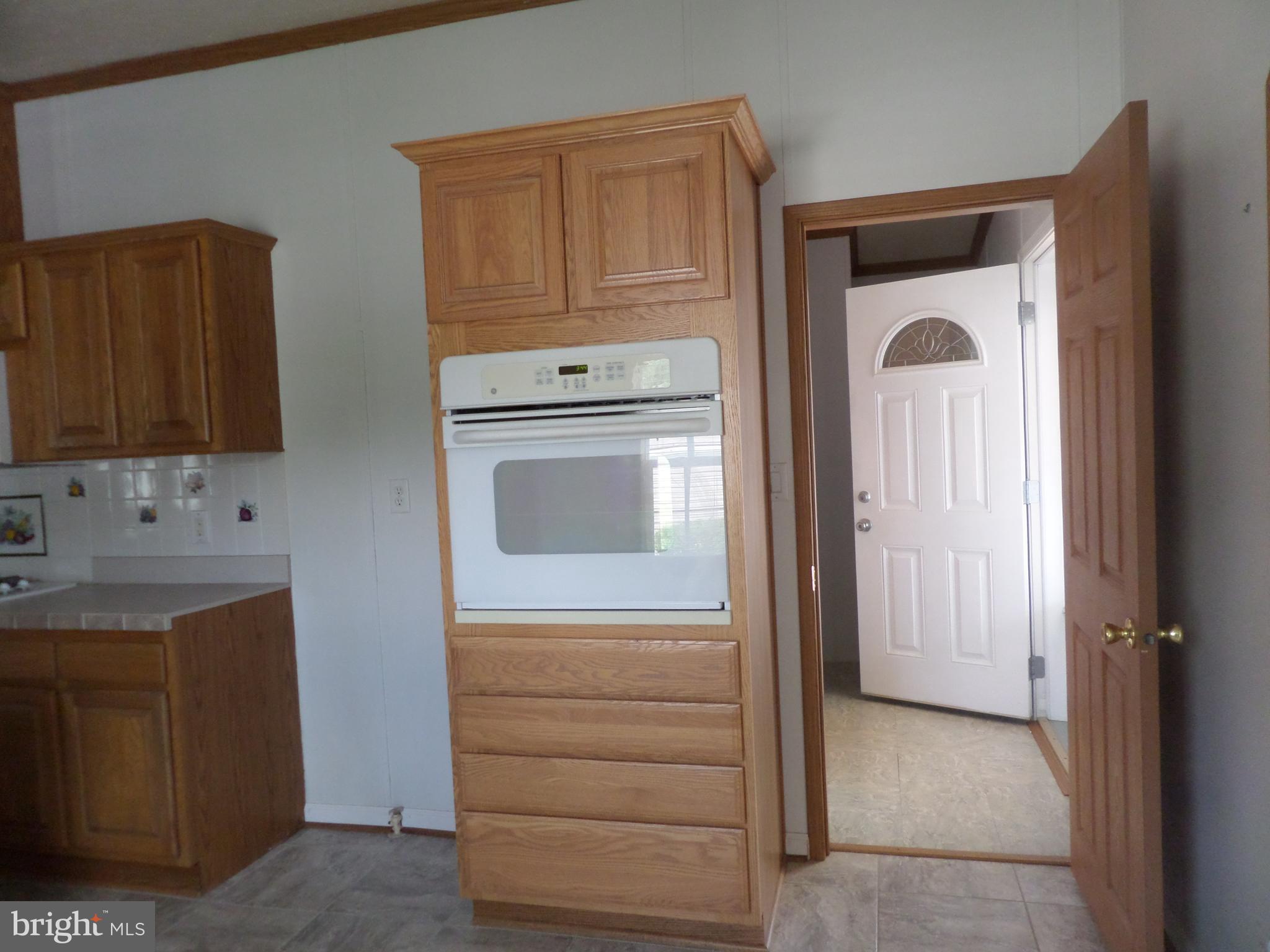 44 Valley Bottom Road Aberdeen, MD 21001 - Photo 28 of 28 Kitchen Wall oven