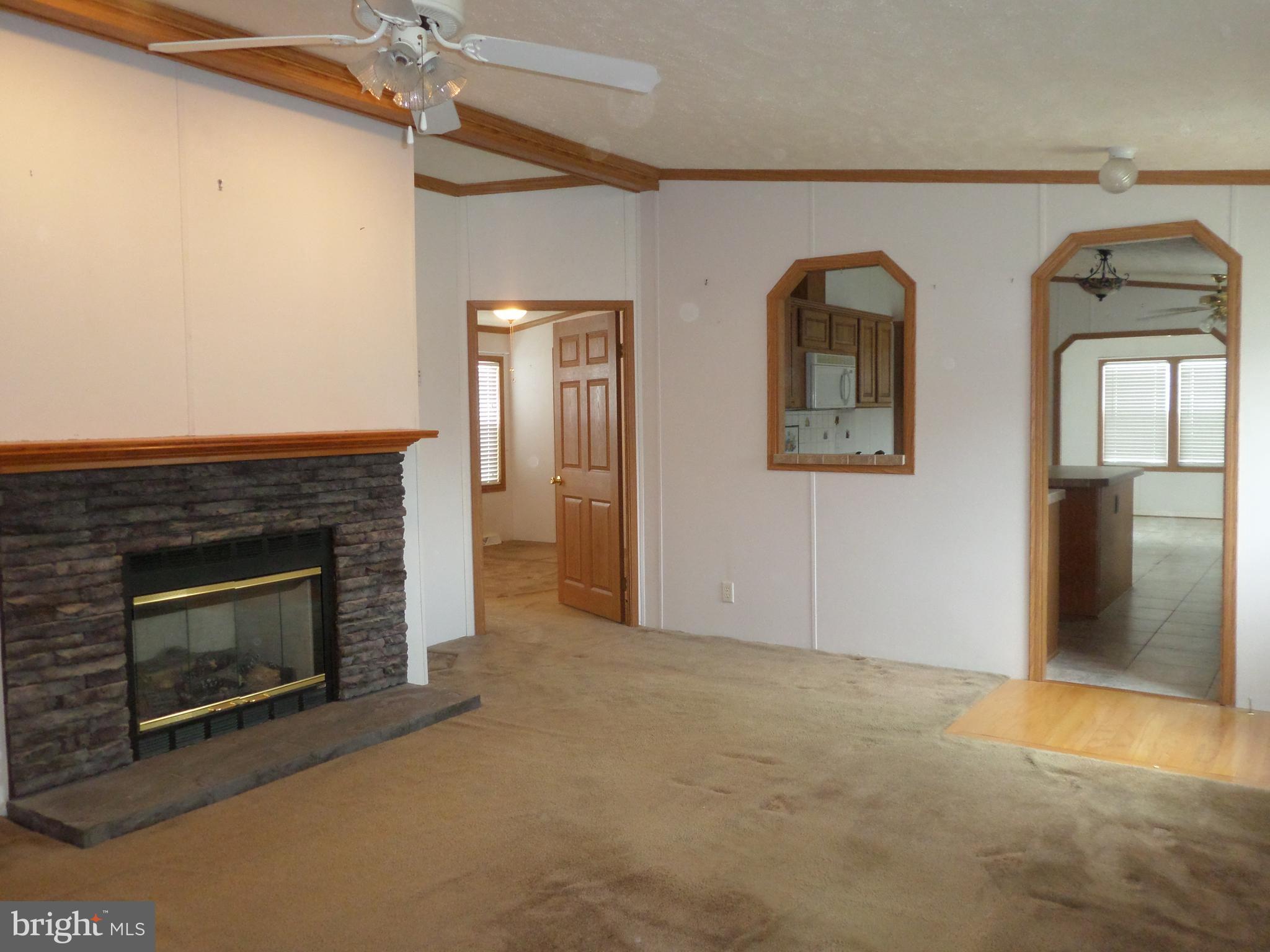 44 Valley Bottom Road Aberdeen, MD 21001 - Photo 10 of 28 Living Room