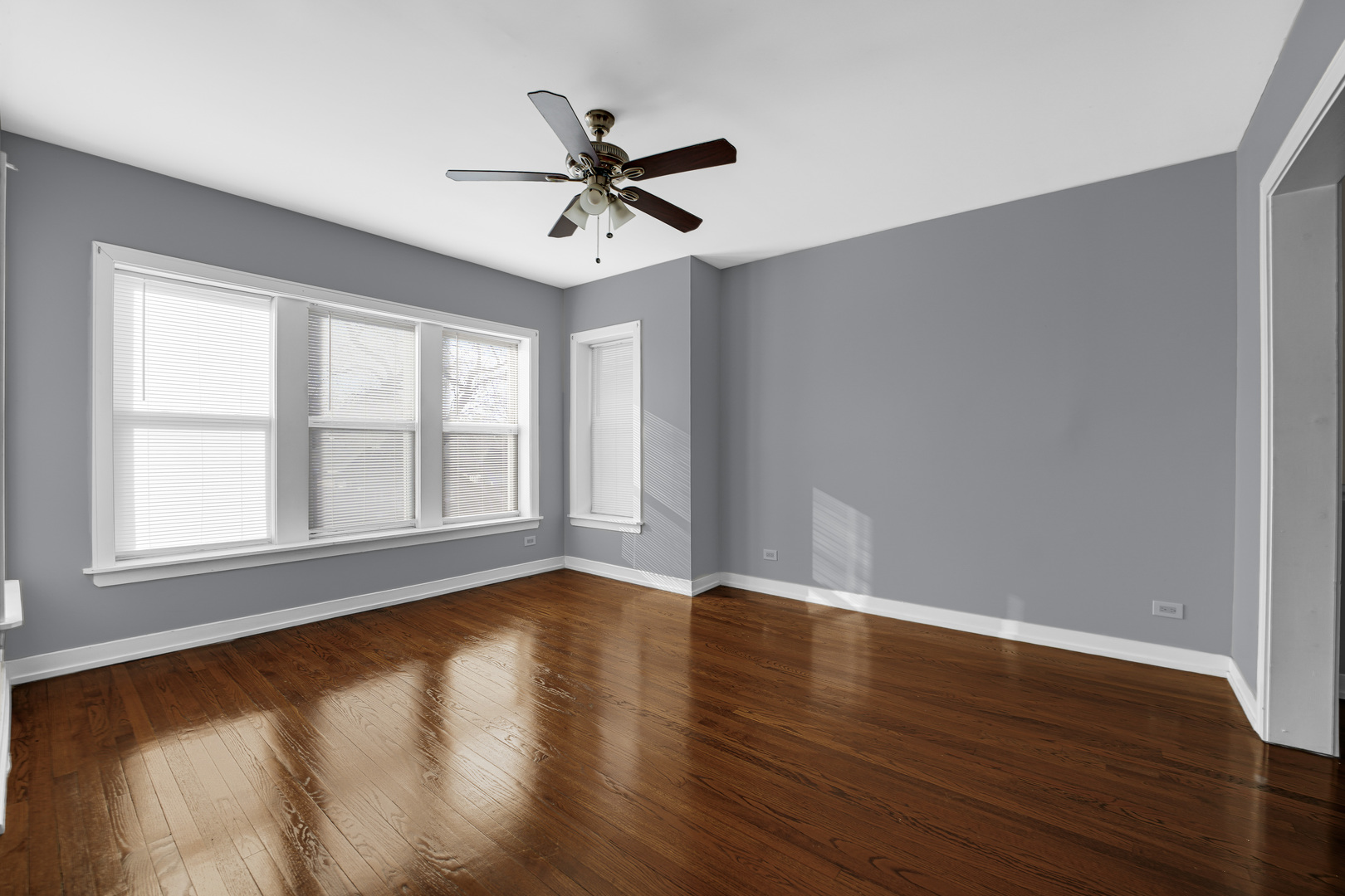 4846 West Haddon Avenue Chicago, IL 60651 - Photo 4 of 5