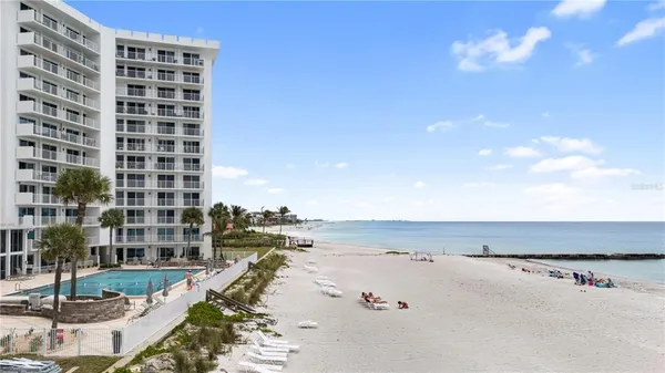 $9,000 | 2301 Gulf Of Mexico Drive, Unit 102N, Longboat Key, FL 34228