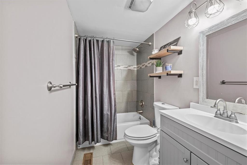 151 Walnut Strand Imperial, PA 15126 - Photo 17 of 36 Gallery Image 17