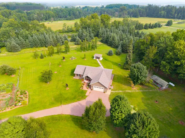 $674,900 | 58715 Noid Road, Mason, WI 54856