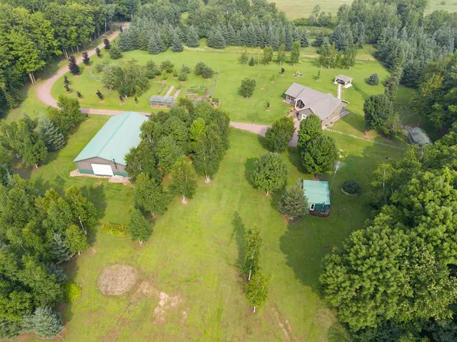 $674,900 | 58715 Noid Road, Mason, WI 54856