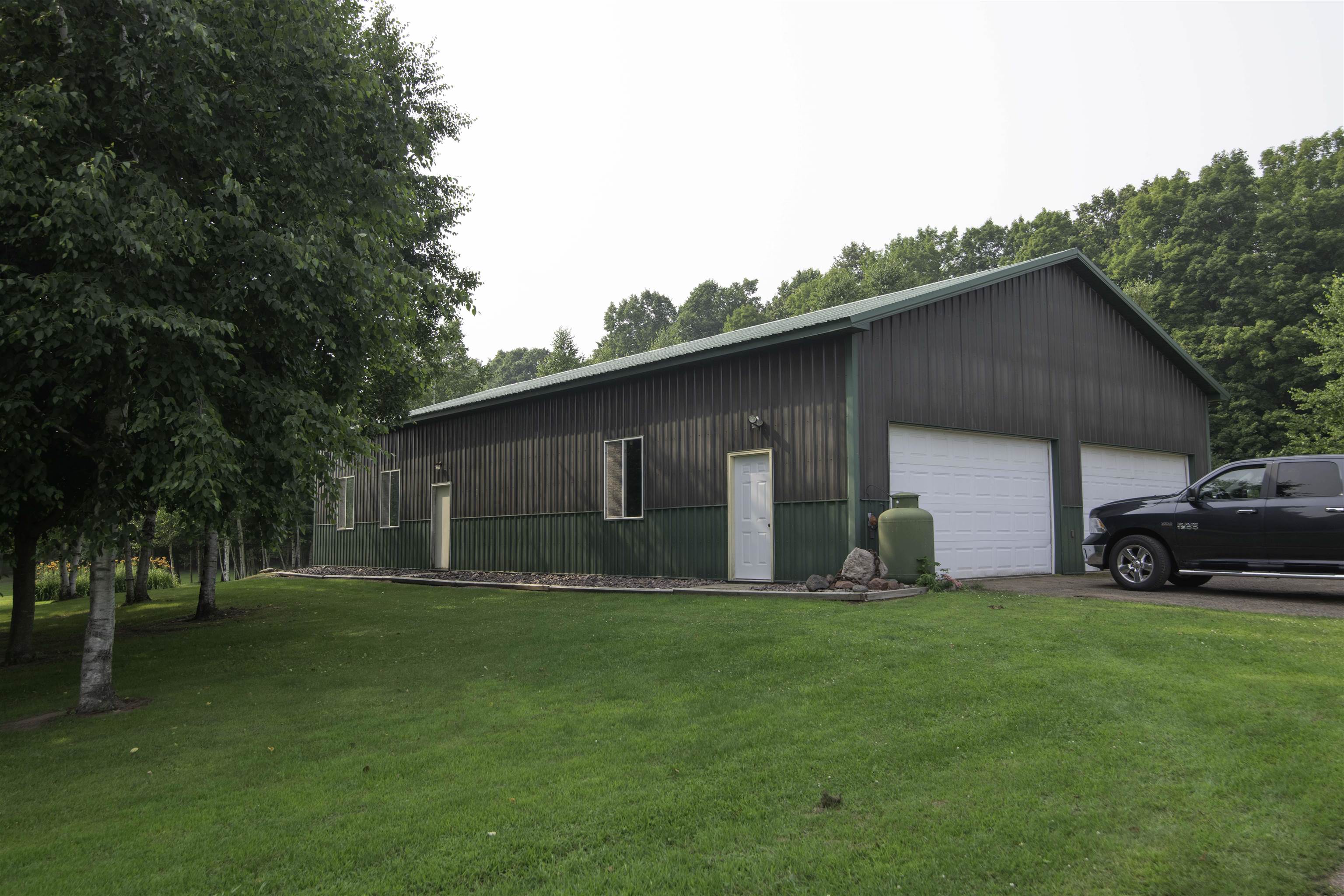 58715 Noid Road Mason, WI 54856 - Photo 9 of 89 State of the art amenities