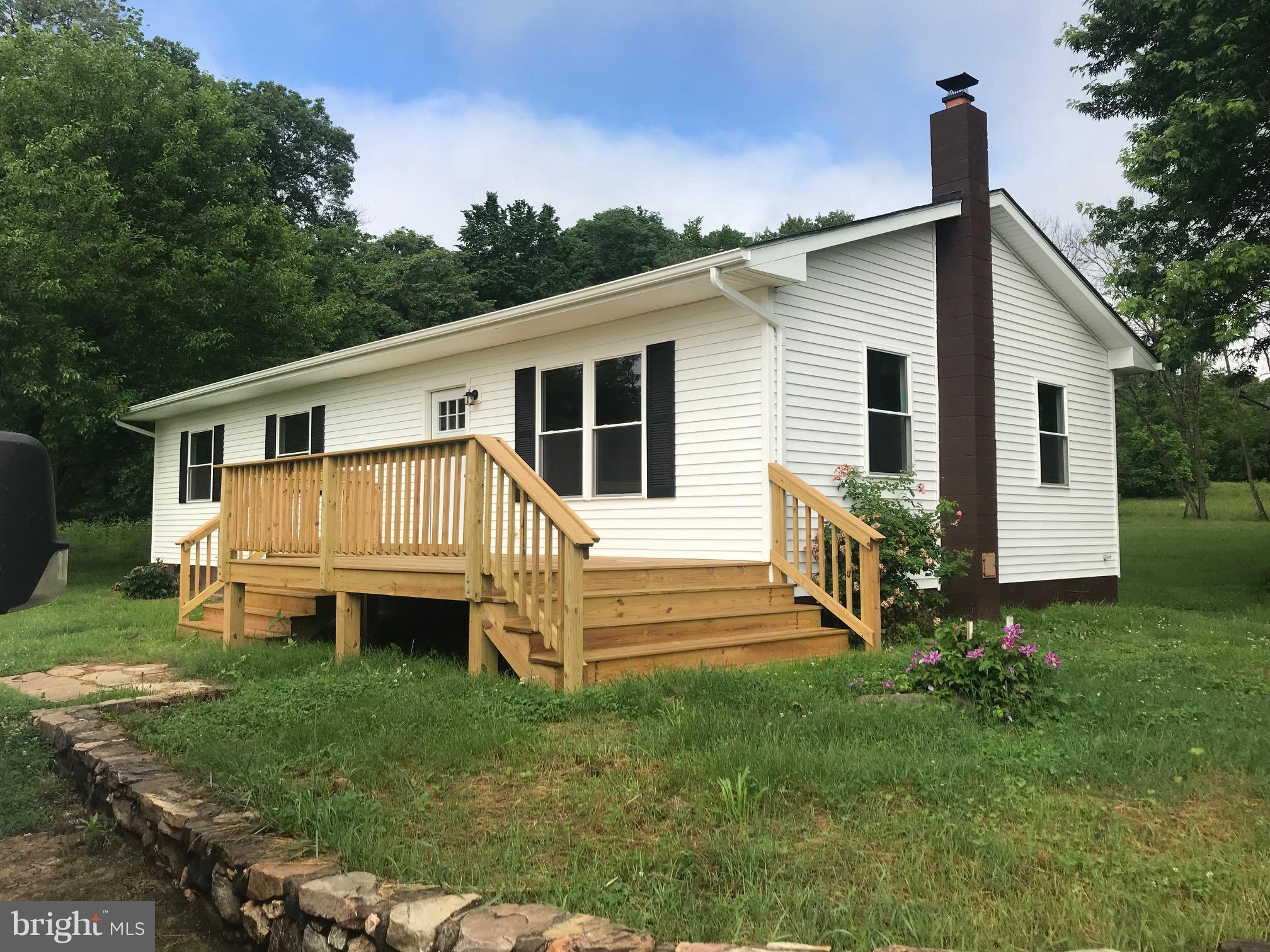 5198 Catlett Road Midland, VA 22728 - Photo 20 of 20 Exterior (Front)