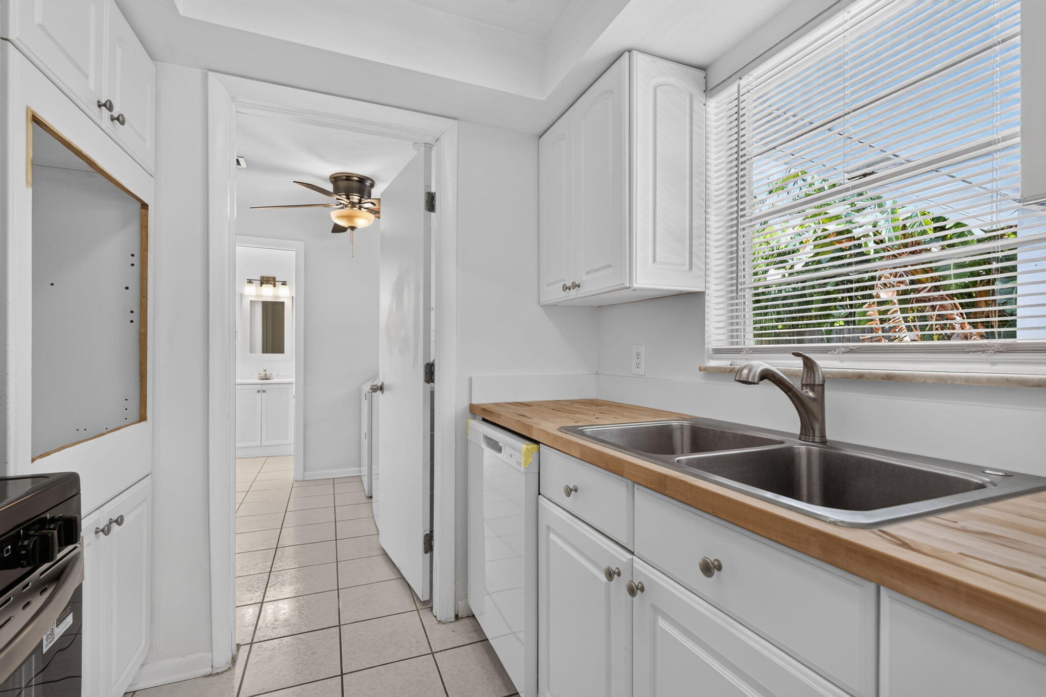 101 East Beverly Road Jupiter, FL 33469 - Photo 22 of 42 .