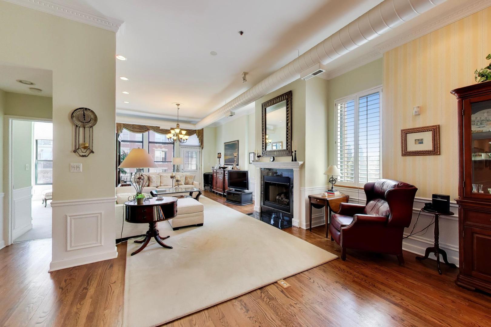 1016 West Madison Street, Unit 4S Chicago, IL 60607 - Photo 12 of 43