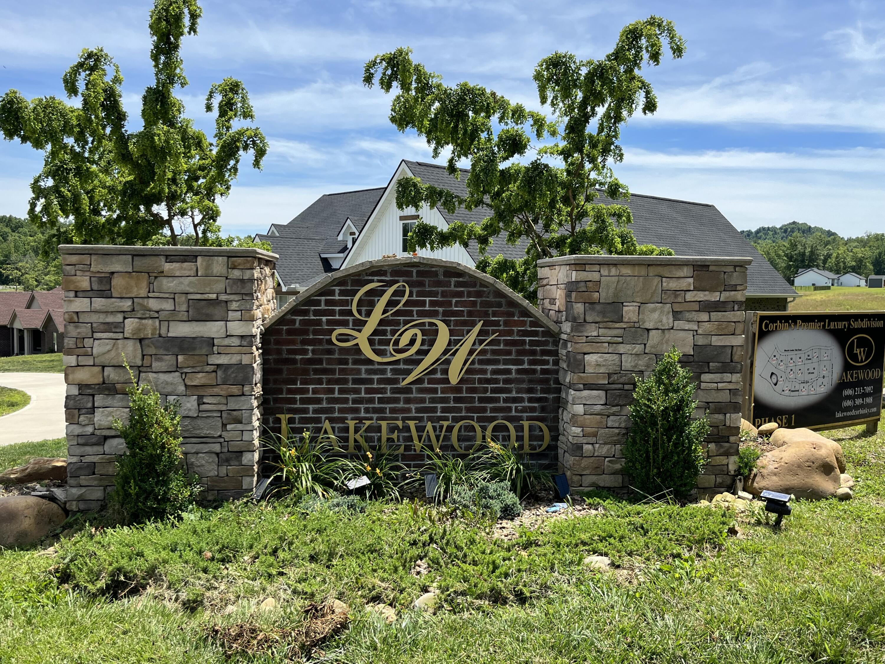 41 Twin Ponds Road Corbin, KY 40701 - Photo 1 of 25 IMG_1062