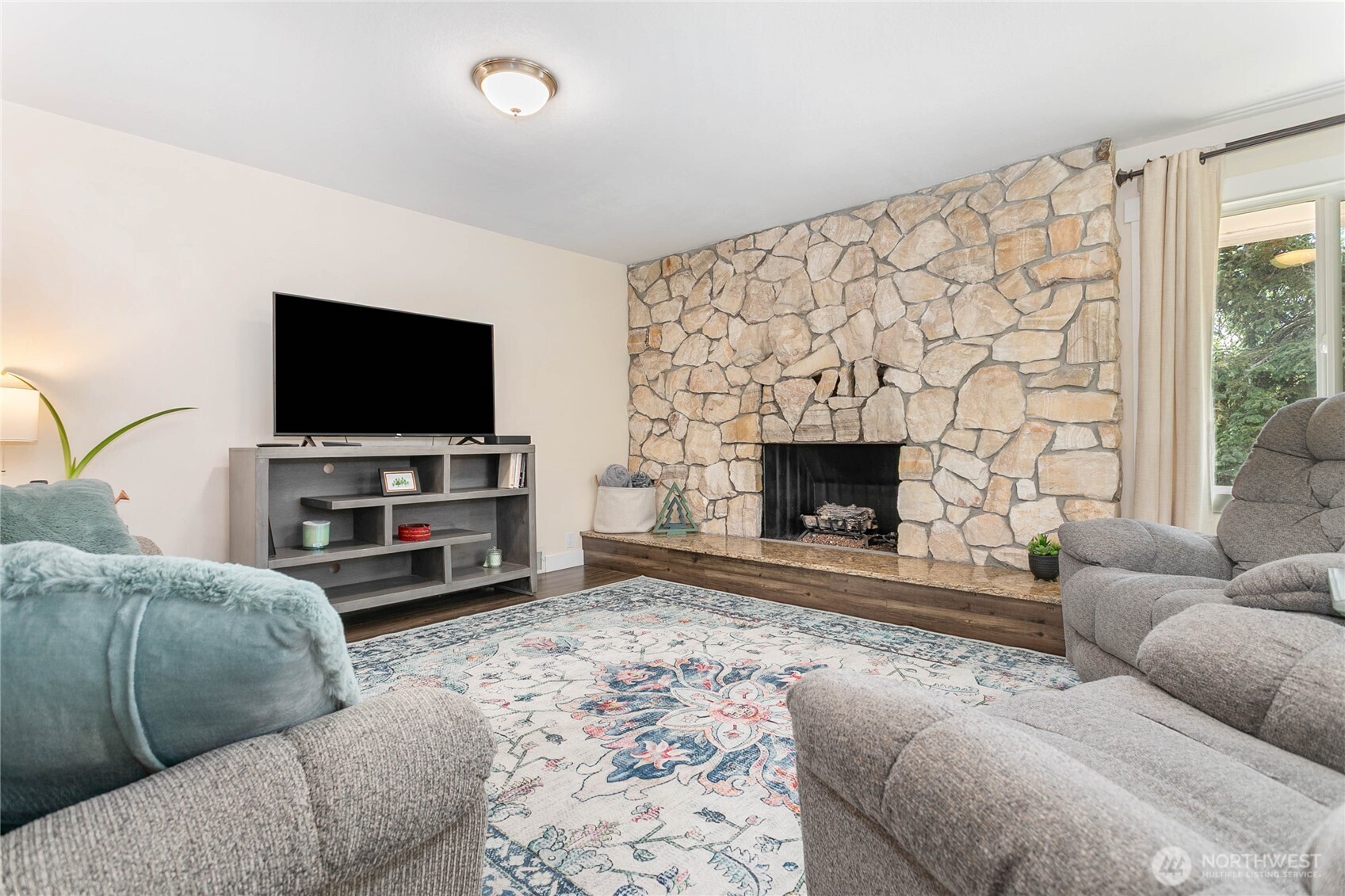 997 West Larson Road Bellingham, WA 98226 - Photo 5 of 38