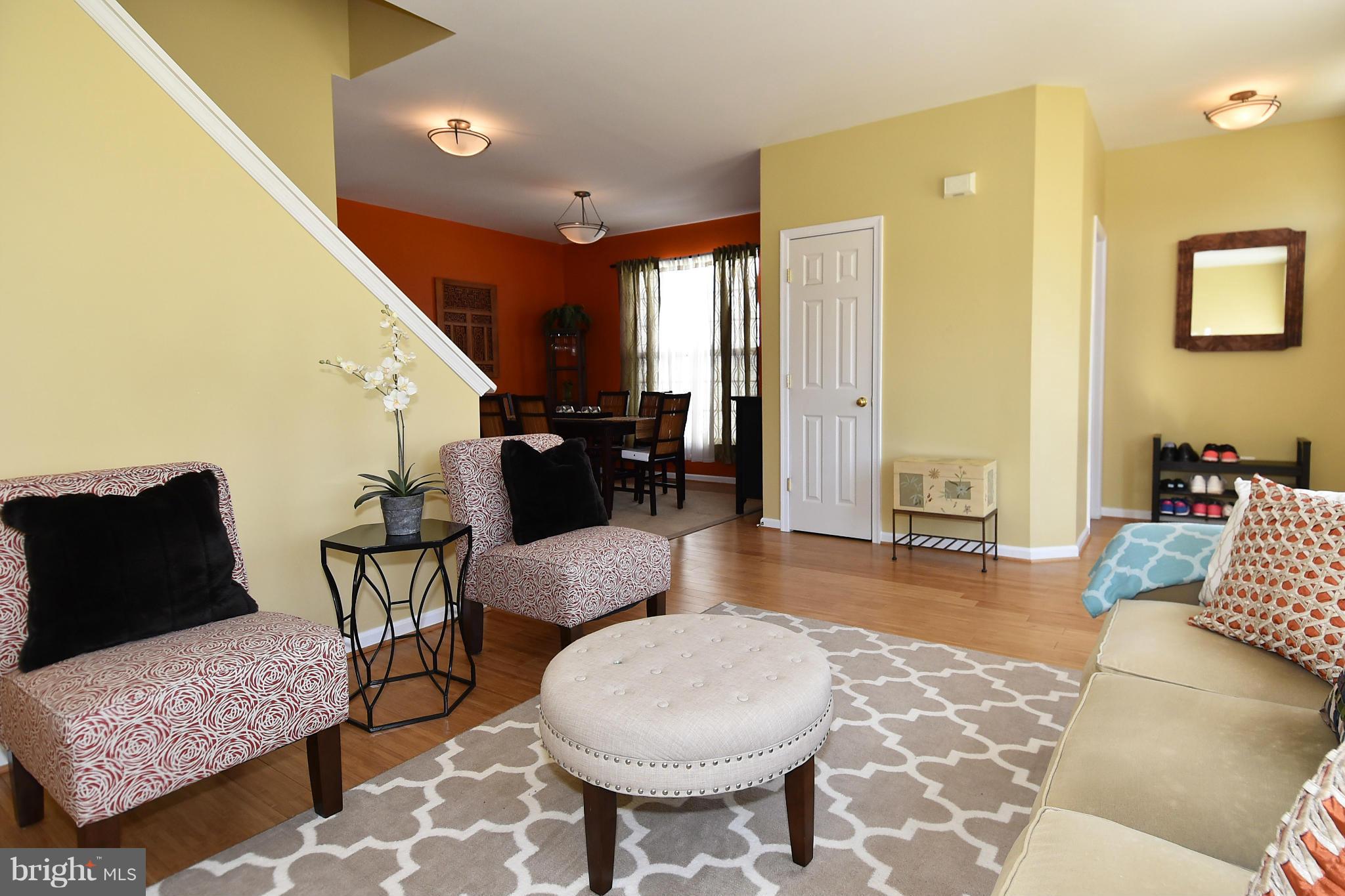 5515 Hobsons Choice Loop Manassas, VA 20112 - Photo 4 of 30 Living Room