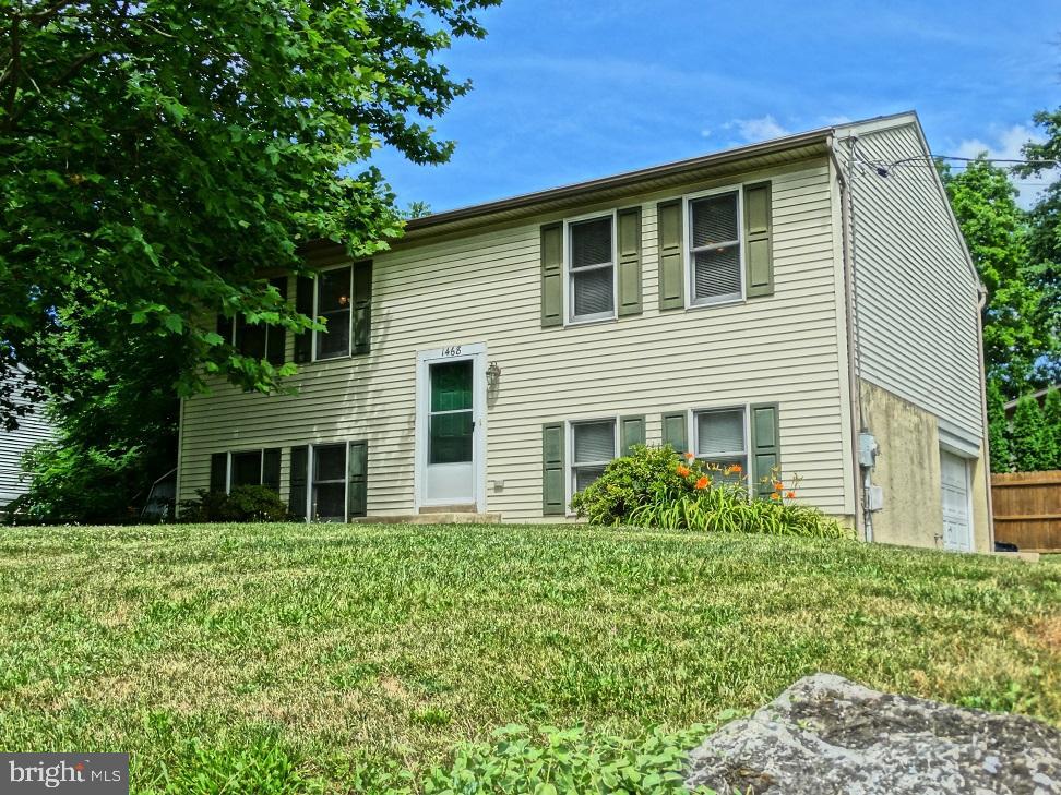 1468 North Reading Road Stevens, PA 17578 - Photo 1 of 26 Gallery Image 1