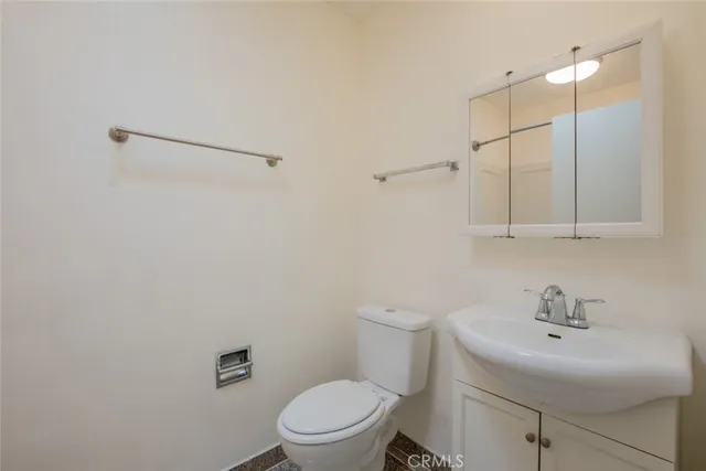 $3,300 | 432 South Sierra Madre Boulevard, Unit 2, Pasadena, CA 91107