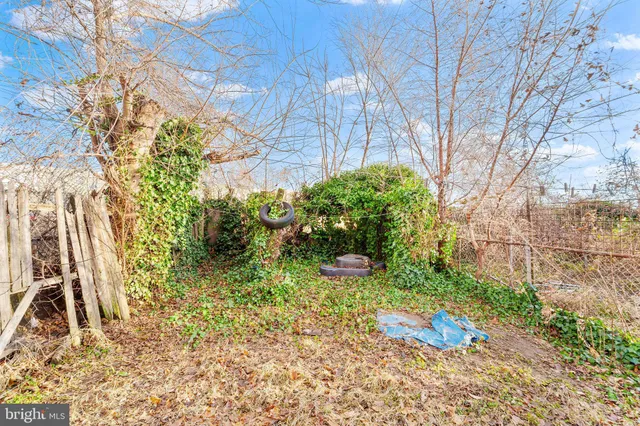 $89,900 | 2526 Bank Street, Camden, NJ 08105