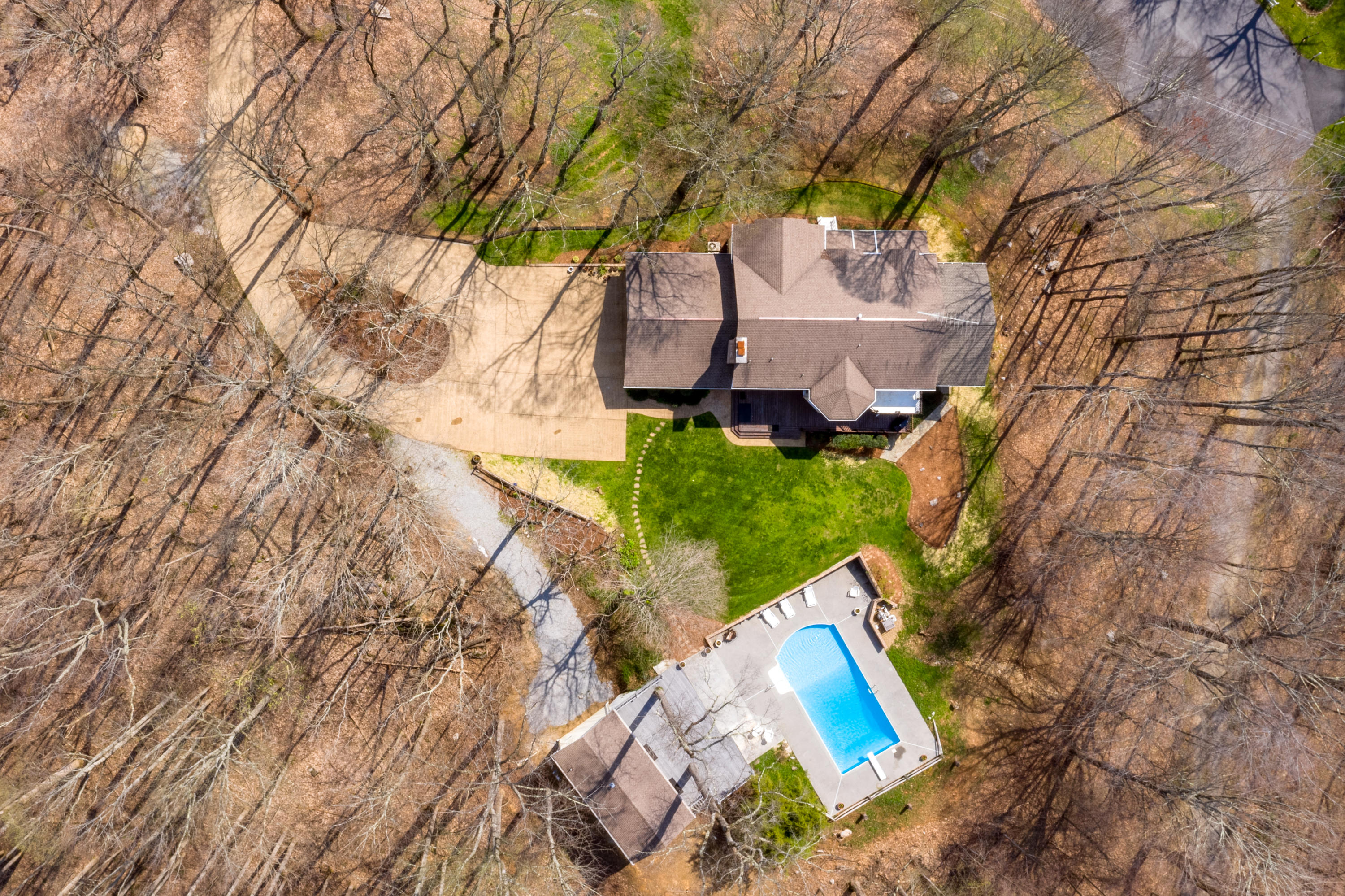 1358 Sun Tree Road Unicoi, TN 37692 - Photo 3 of 40 1358SunTreeRoad,Unicoi,Tennessee(9of158)