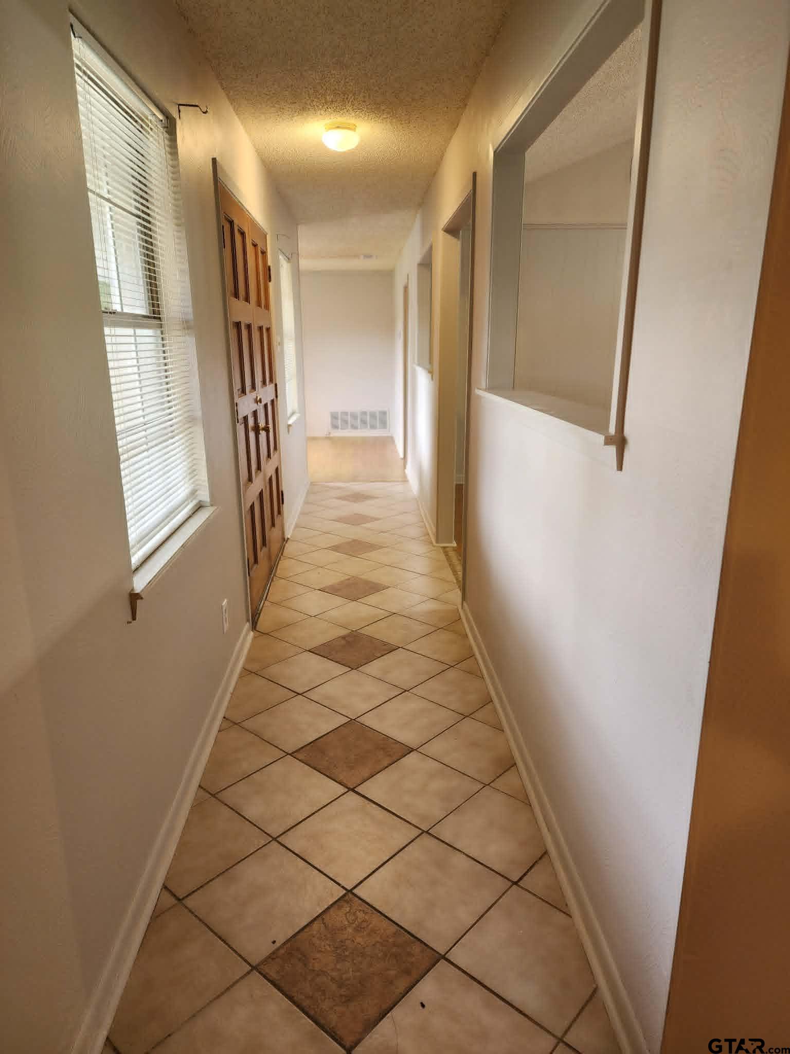 1308 Fairhaven Street Longview, TX 75605 - Photo 7 of 37