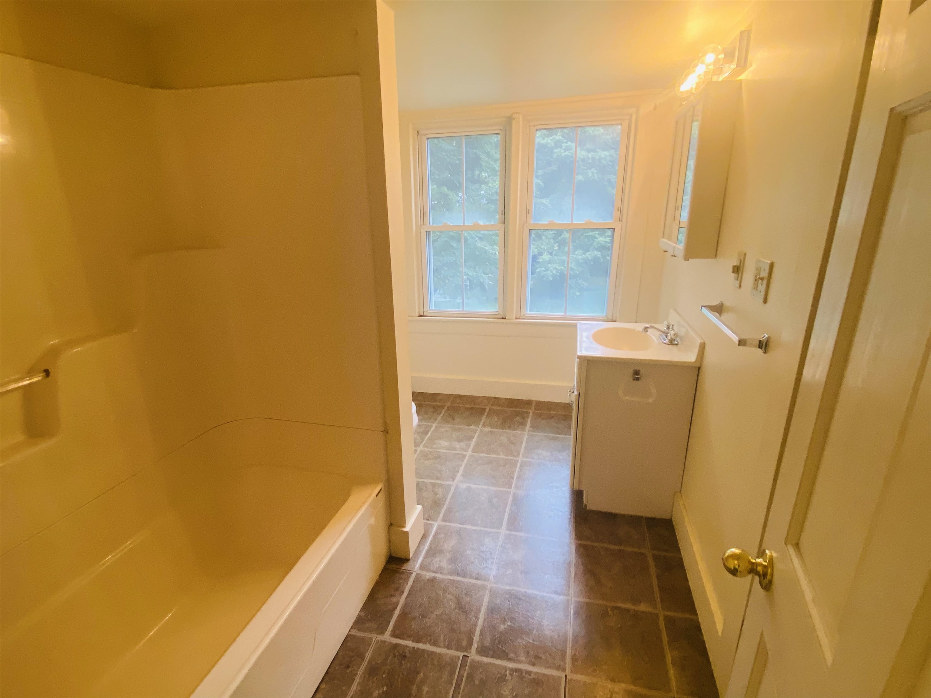 15 Park Avenue Lunenburg, VT 05906 - Photo 8 of 19