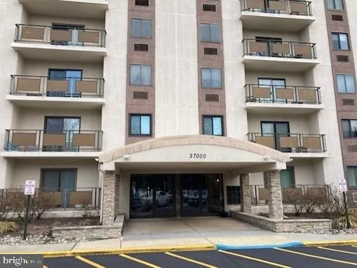 $1,550 | 27411 Valley Run Drive, Unit 411, Wilmington, DE 19810