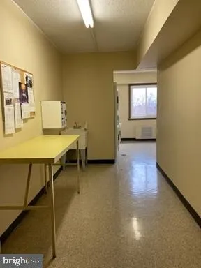 $1,550 | 27411 Valley Run Drive, Unit 411, Wilmington, DE 19810