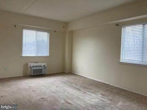 $1,550 | 27411 Valley Run Drive, Unit 411, Wilmington, DE 19810