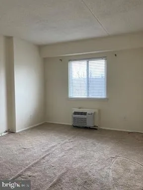 $1,550 | 27411 Valley Run Drive, Unit 411, Wilmington, DE 19810