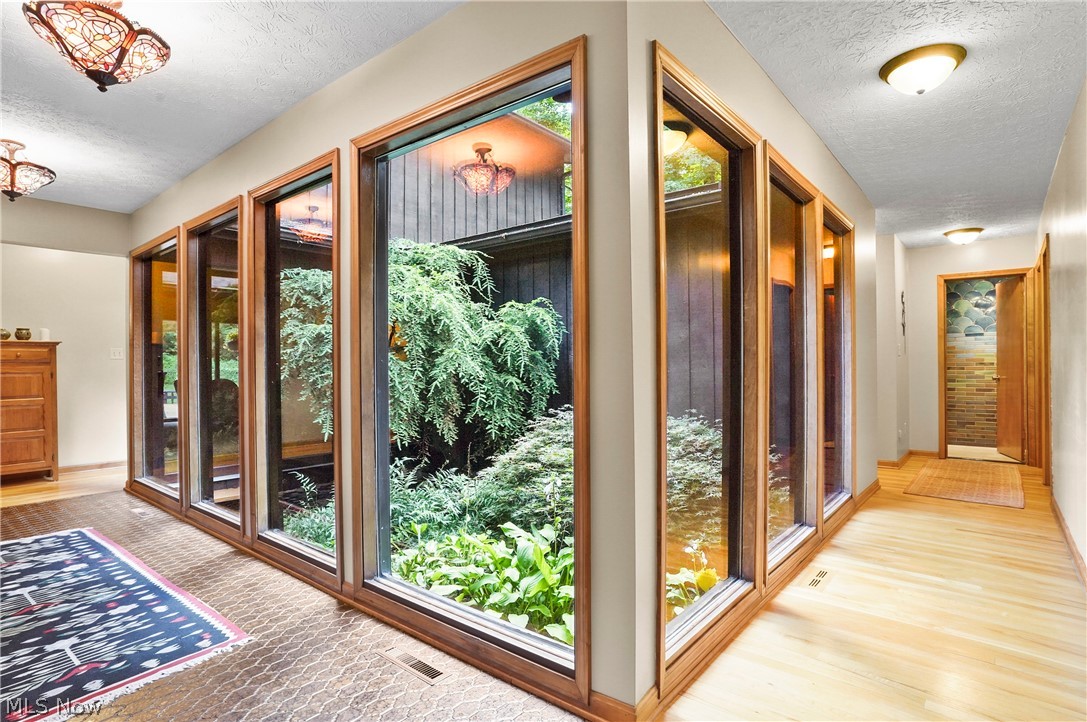 1482 Sand Run Road Akron, OH 44333 - Photo 5 of 43