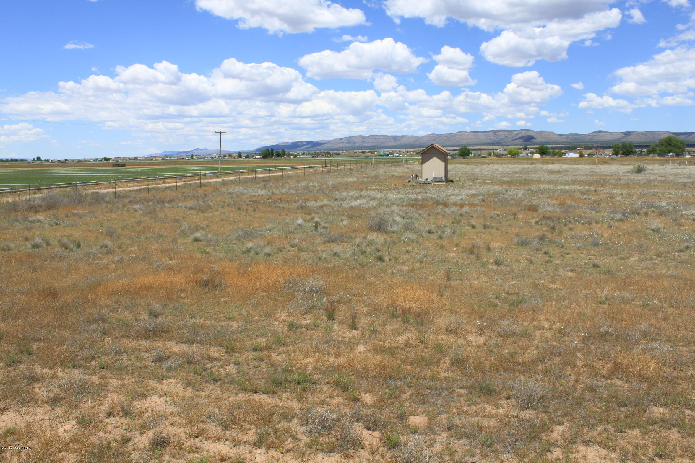 25055 North Big Springs Ranch Road Paulden, AZ 86334 - Photo 9 of 20 IMG_4348
