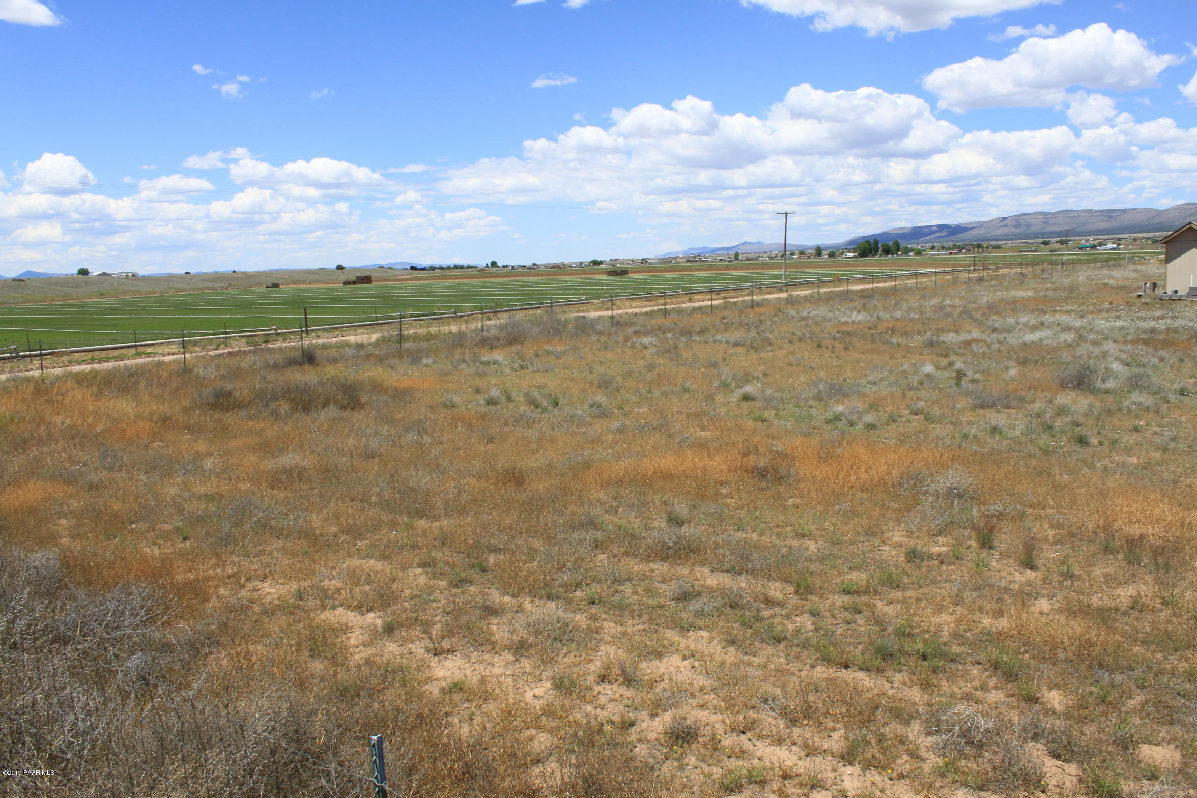 25055 North Big Springs Ranch Road Paulden, AZ 86334 - Photo 10 of 20 IMG_4349