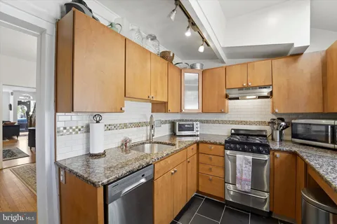 $525,000 | 773 North 25th Street, Philadelphia, PA 19130