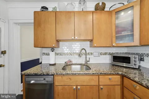 $525,000 | 773 North 25th Street, Philadelphia, PA 19130