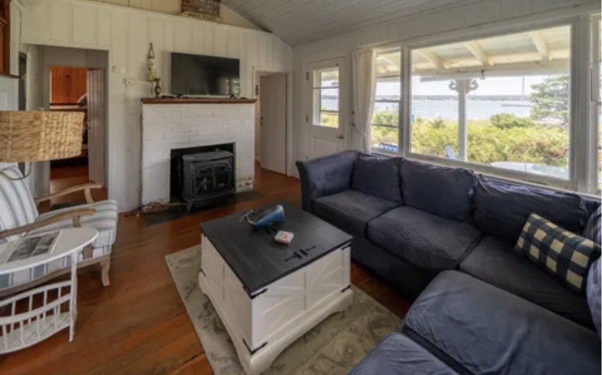 11 Beach Road Oak Bluffs, MA 02557 - Photo 2 of 14