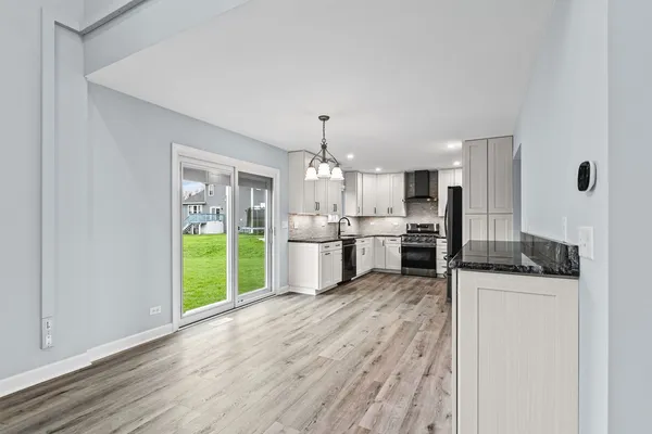 $425,000 | 1658 Centennial Drive, Antioch, IL 60002