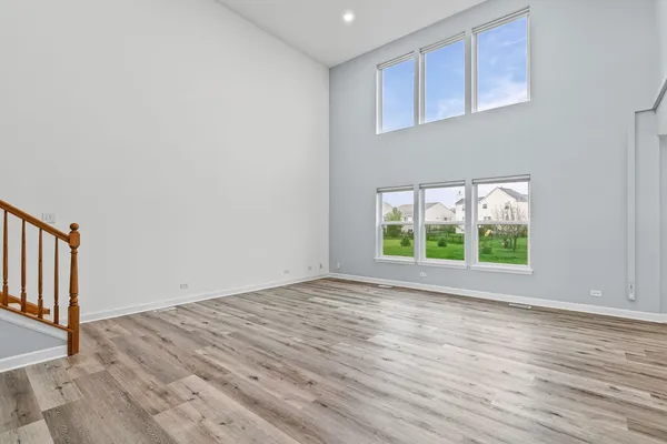 $425,000 | 1658 Centennial Drive, Antioch, IL 60002