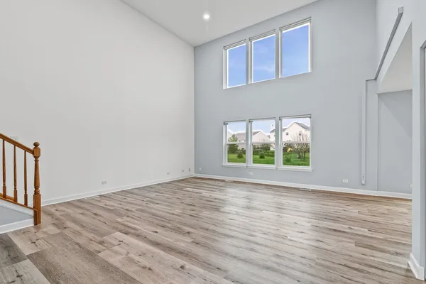 $425,000 | 1658 Centennial Drive, Antioch, IL 60002