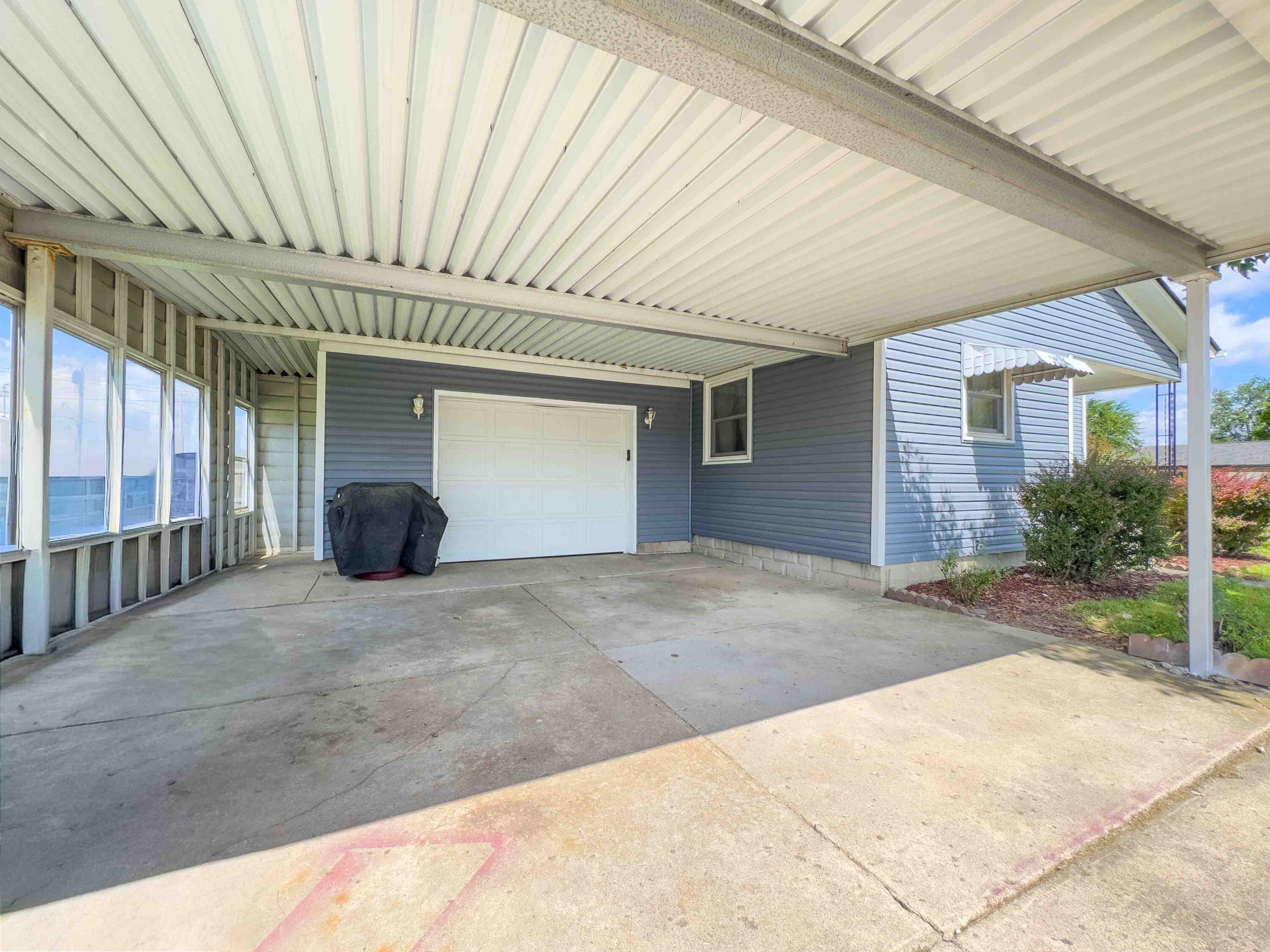 209 Fairview Street Jackson Center, OH 45334 - Photo 5 of 29