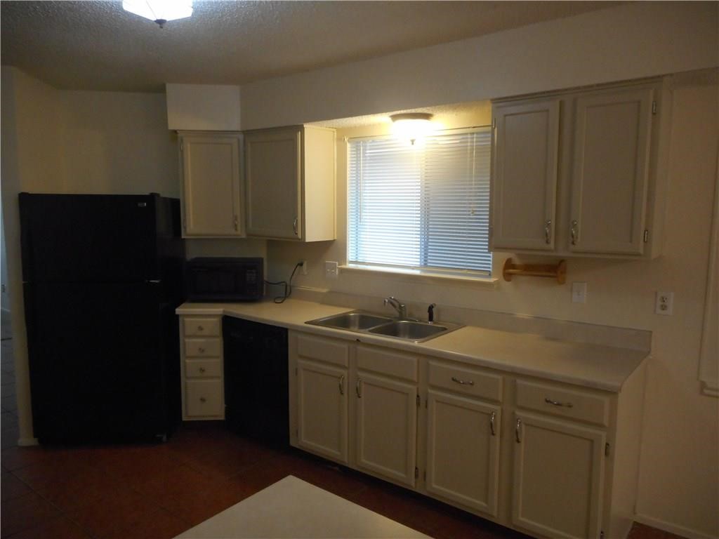 16823 Whitebrush Loop Austin, TX 78717 - Photo 7 of 15