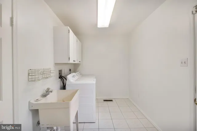 $4,400 | 13920 Wagon Way, Silver Spring, MD 20906