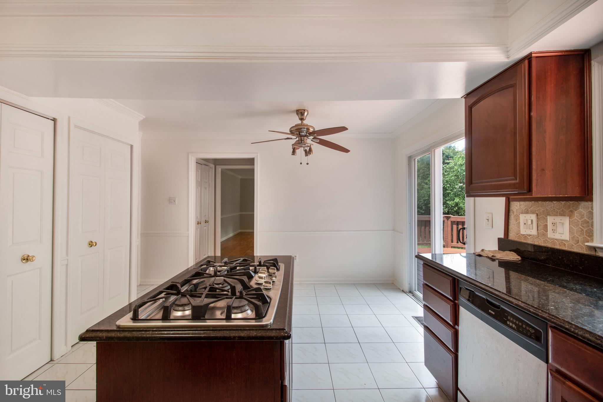 13920 Wagon Way Silver Spring, MD 20906 - Photo 7 of 97