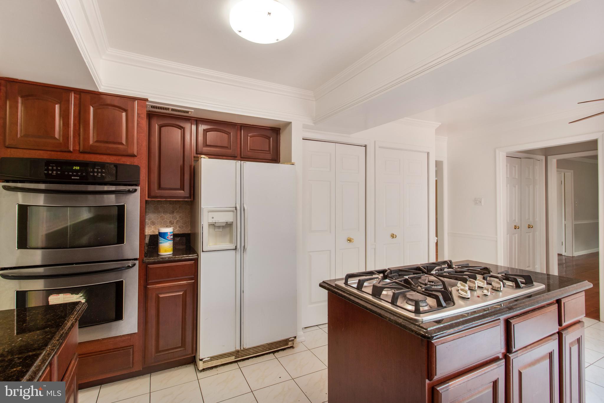 13920 Wagon Way Silver Spring, MD 20906 - Photo 8 of 97