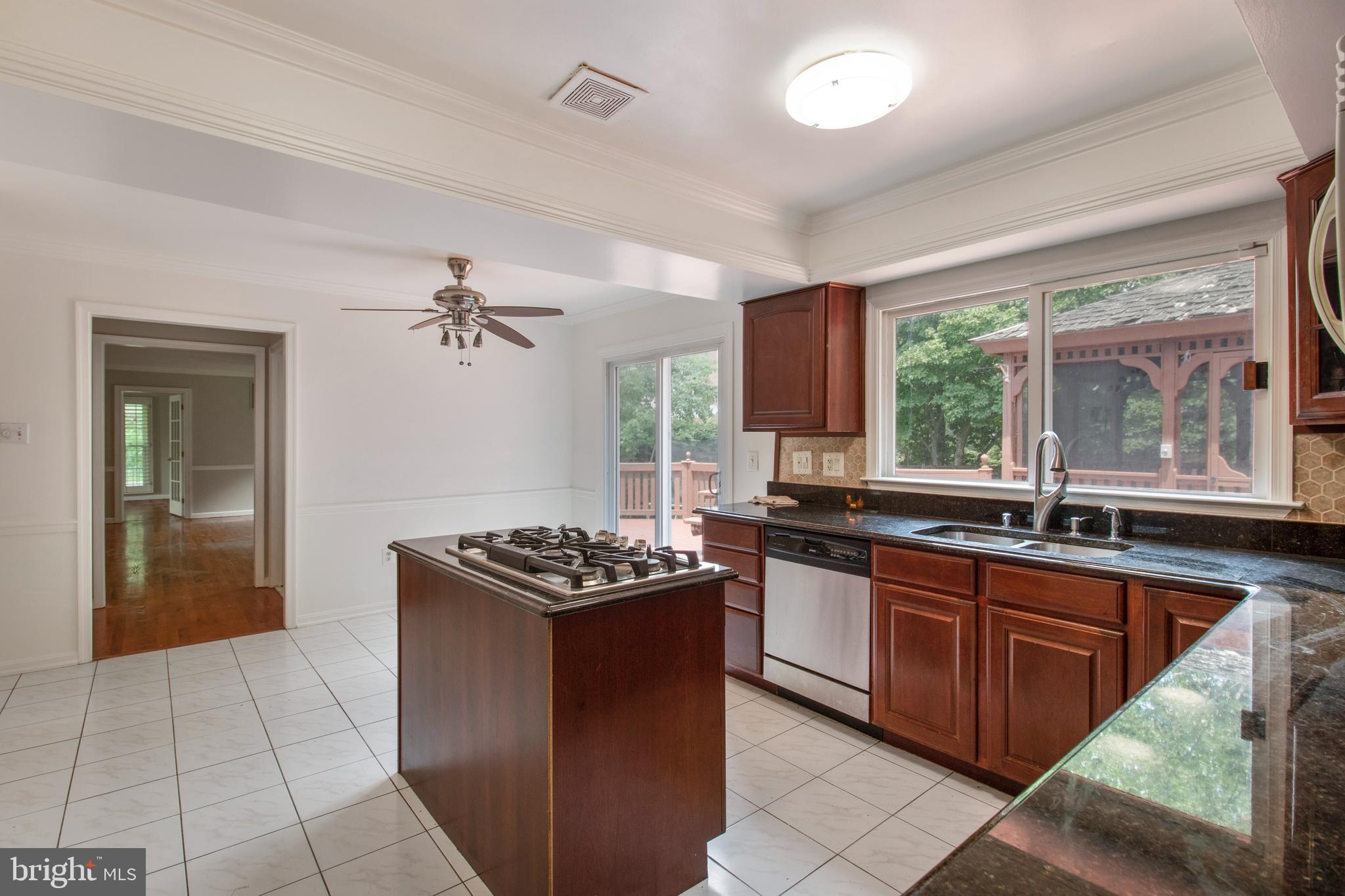 13920 Wagon Way Silver Spring, MD 20906 - Photo 9 of 97