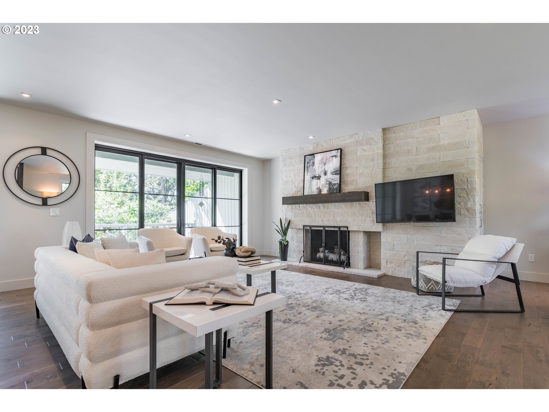 3603 Spring Boulevard Eugene, OR 97405 - Photo 5 of 45 Living Room