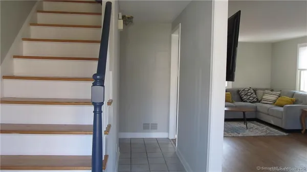 $2,800 | 18 Brightwater Road, East Lyme, CT 06357