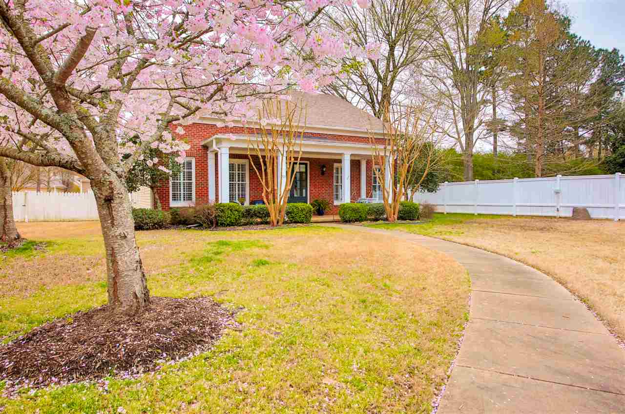 357 South Rowlett Street Collierville, TN 38017 - Photo 1 of 19 Gallery Image 1