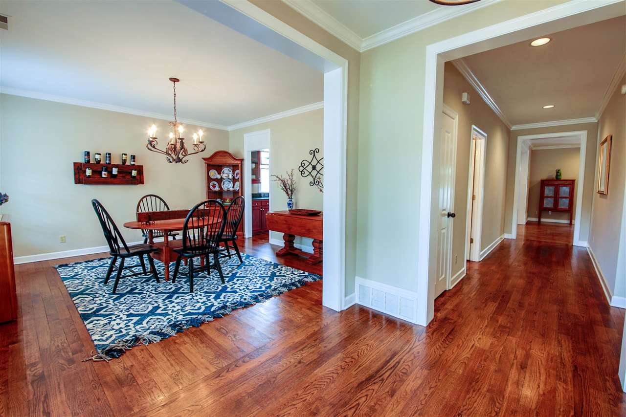 357 South Rowlett Street Collierville, TN 38017 - Photo 3 of 19 Gallery Image 3