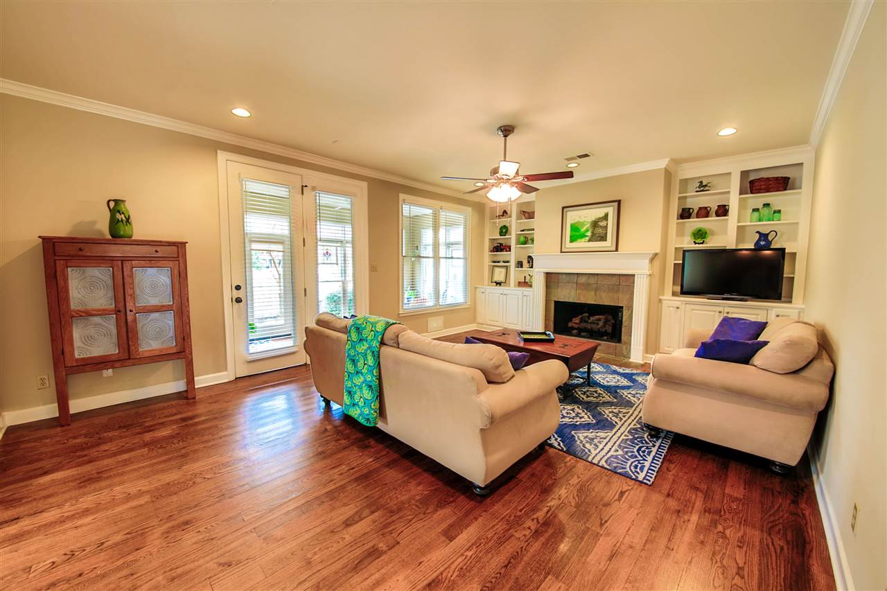 357 South Rowlett Street Collierville, TN 38017 - Photo 8 of 19 Gallery Image 8