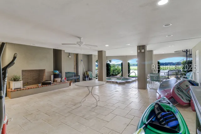 $2,750,000 | 22 Wexford On The Green, Hilton Head Island, SC 29928