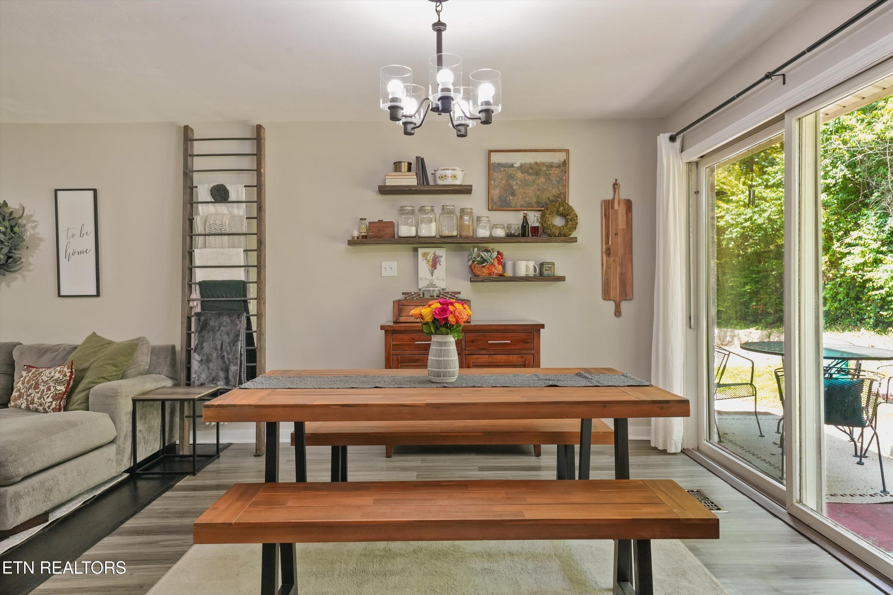 6315 Babelay Road Knoxville, TN 37924 - Photo 10 of 33 Dining Area